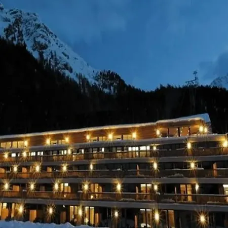 Alpine Rock 3* Surlej
