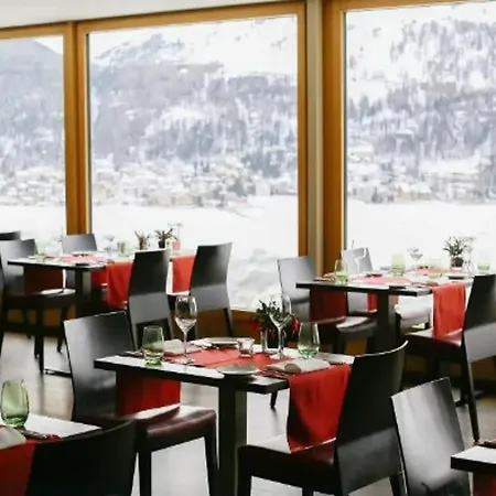 Hotel Alpine Rock Surlej