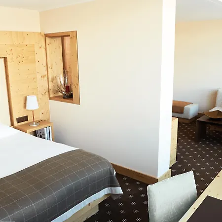Hotel Alpine Rock 3*
