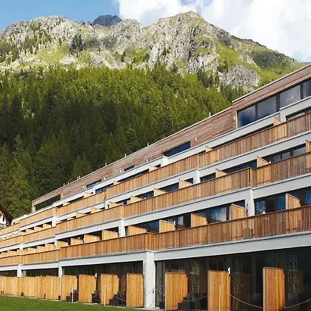 Alpine Rock Hotel 3*