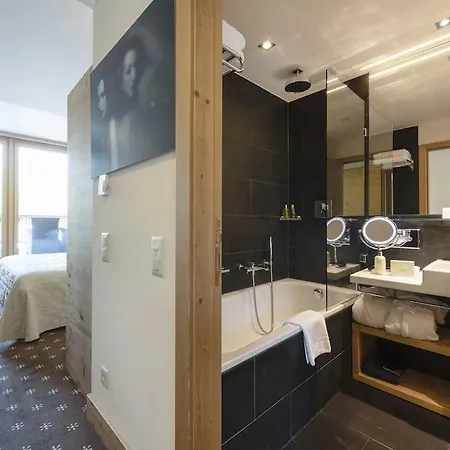 Alpine Rock Otel